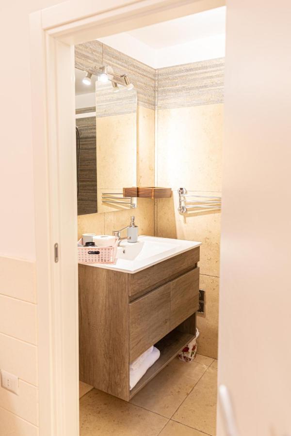 16Th Fad Rooms Маргерита-ді-Савоя Екстер'єр фото